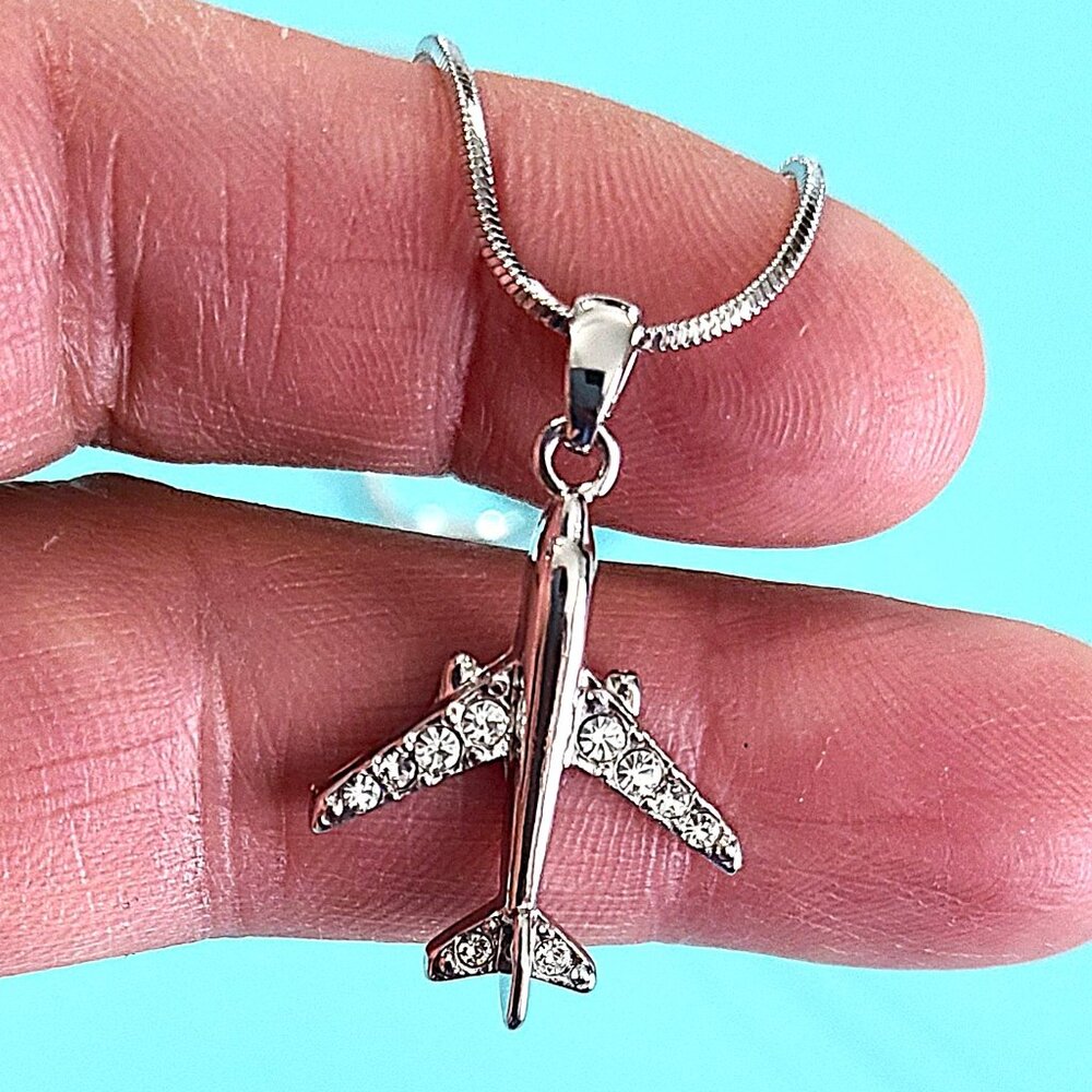 Flight attendant Pendant Necklace/Aviation Jewelry/Pilot Charm Pendant/Jet Gift - Picture 2 of 16